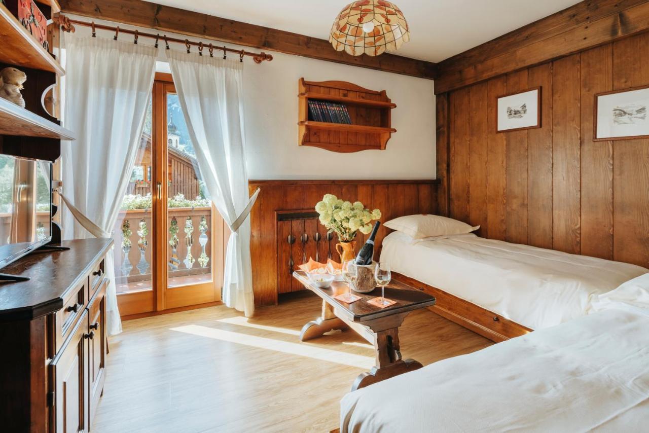 Hotel Panda Cortina- Ricarica Auto Elettriche Cortina dʼAmpezzo Exteriör bild