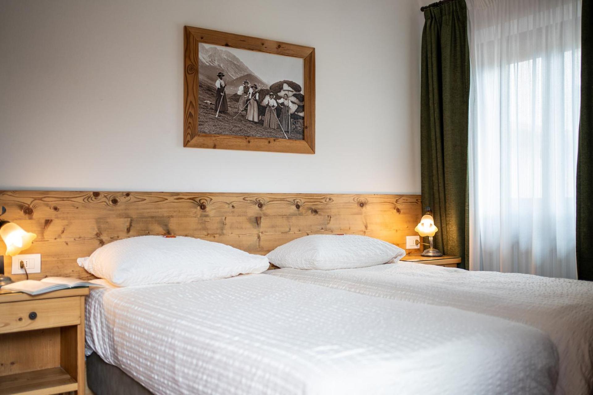 Hotel Panda Cortina- Ricarica Auto Elettriche Cortina dʼAmpezzo Exteriör bild