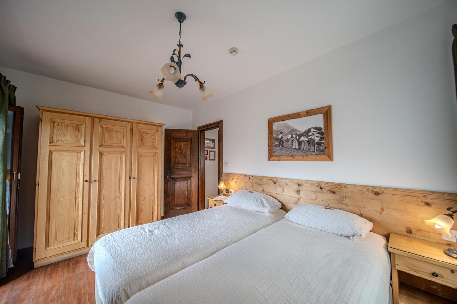 Hotel Panda Cortina- Ricarica Auto Elettriche Cortina dʼAmpezzo Exteriör bild